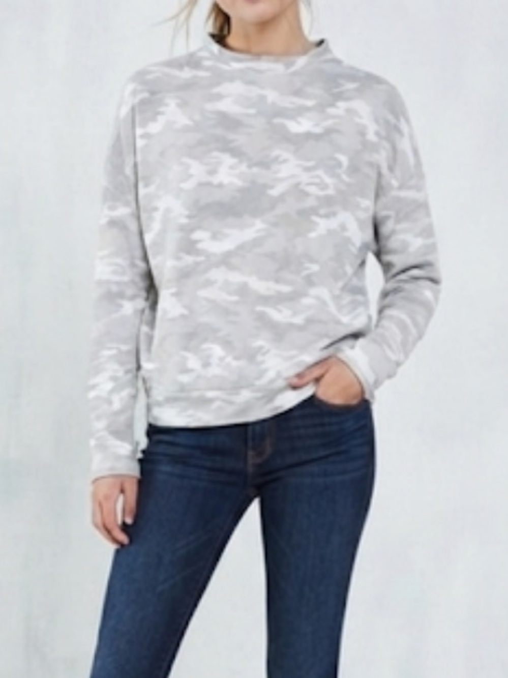 AEROPOSTALE | Love Love Dream 90’s Girl Camo Print Pullover Sweatshirt Medium